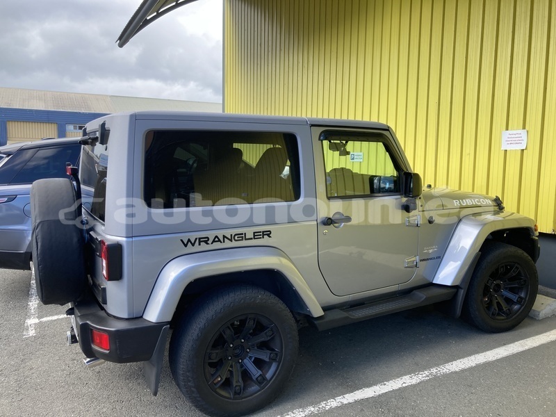 Big with watermark jeep wrangler sud noumea 5058