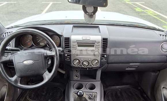 Buy Used Ford Ranger White Car in Noumea in Sud Buy Used Ford Ranger White Car in Noumea in Sud