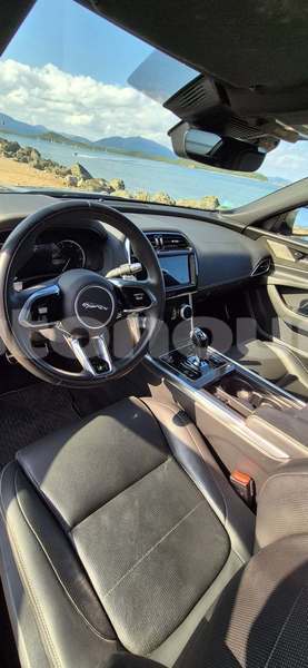 Big with watermark jaguar xe sud noumea 5065