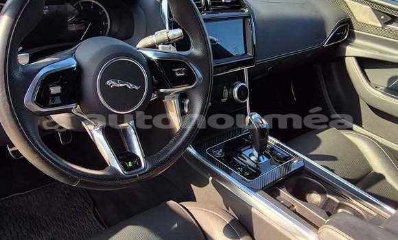 Acheter Occasion Voiture Jaguar XE Gris à Noumea, Sud Acheter Occasion Voiture Jaguar XE Gris à Noumea, Sud