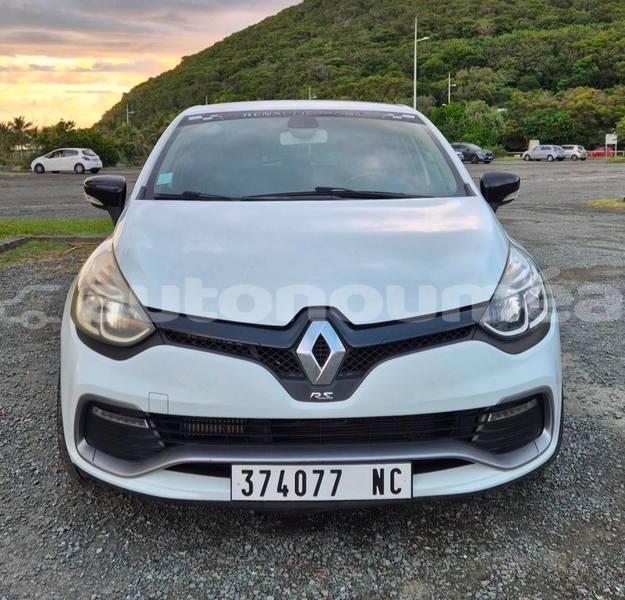 Big with watermark renault clio rs sud noumea 5067