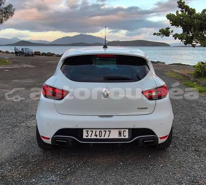 Big with watermark renault clio rs sud noumea 5067