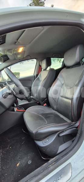 Big with watermark renault clio rs sud noumea 5067