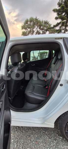 Big with watermark renault clio rs sud noumea 5067