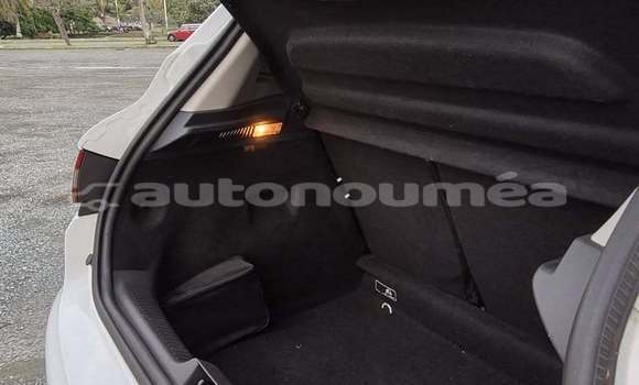 Buy Used Renault Clio RS White Car in Noumea in Sud Buy Used Renault Clio RS White Car in Noumea in Sud