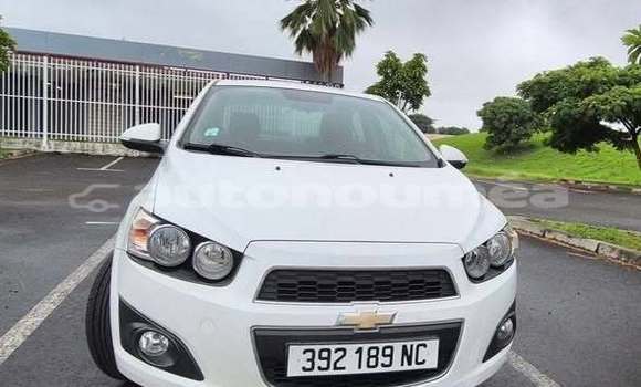 Acheter Occasion Voiture Chevrolet Aveo Blanc à Noumea, Sud