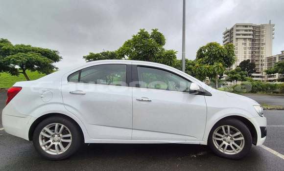 Acheter Occasion Voiture Chevrolet Aveo Blanc à Noumea, Sud Acheter Occasion Voiture Chevrolet Aveo Blanc à Noumea, Sud