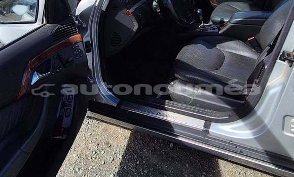 Buy Used Mercedes-Benz S–Class Silver Car in Noumea in Sud Buy Used Mercedes-Benz S–Class Silver Car in Noumea in Sud