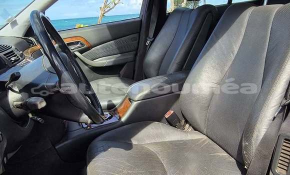 Buy Used Mercedes-Benz S–Class Silver Car in Noumea in Sud Buy Used Mercedes-Benz S–Class Silver Car in Noumea in Sud