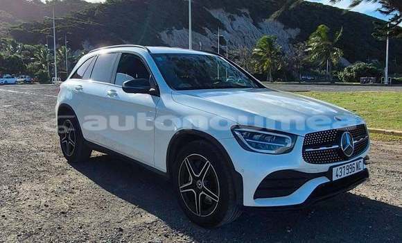 Acheter Occasion Voiture Mercedes-Benz GLC Blanc à Noumea, Sud Acheter Occasion Voiture Mercedes-Benz GLC Blanc à Noumea, Sud