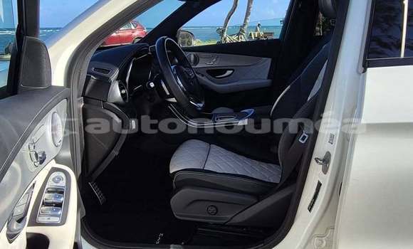 Acheter Occasion Voiture Mercedes-Benz GLC Blanc à Noumea, Sud Acheter Occasion Voiture Mercedes-Benz GLC Blanc à Noumea, Sud
