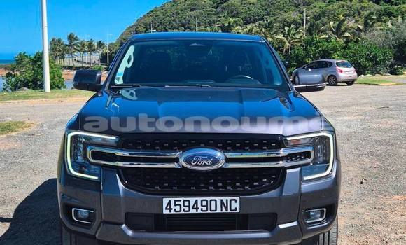 Buy Used Ford Ranger Silver Car in Noumea in Sud