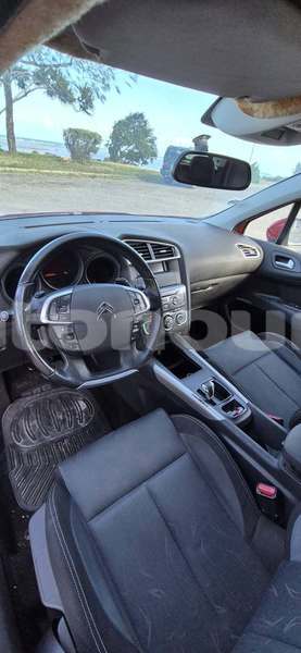 Big with watermark citroen c4 sud noumea 5089