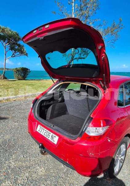 Big with watermark citroen c4 sud noumea 5089
