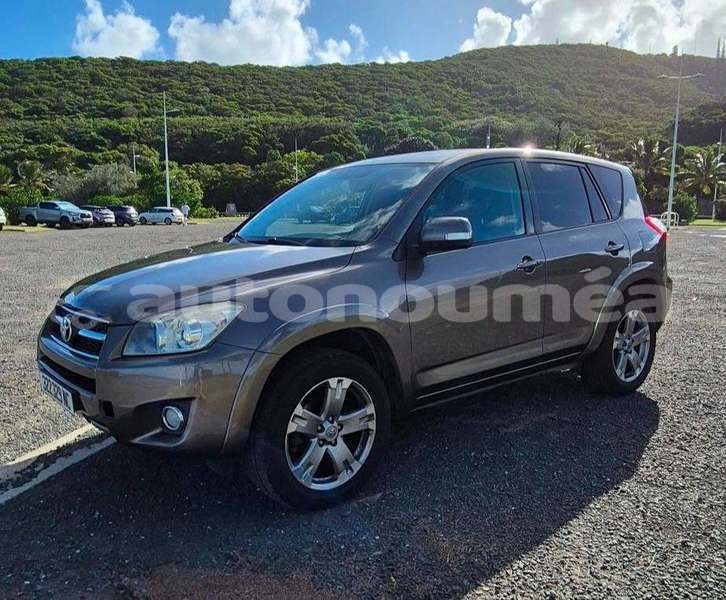 Big with watermark toyota rav4 sud noumea 5090