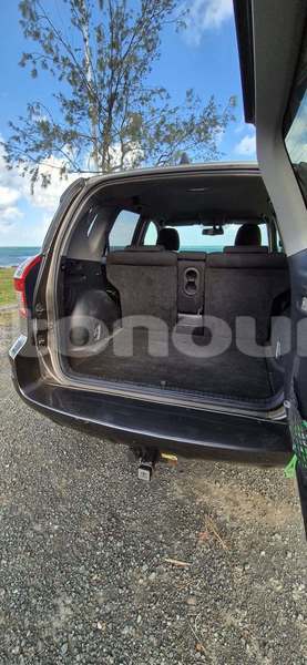 Big with watermark toyota rav4 sud noumea 5090
