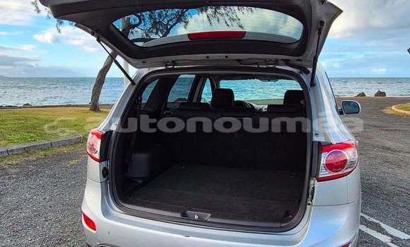 Buy Used Hyundai Santa Fe Silver Car in Noumea in Sud Buy Used Hyundai Santa Fe Silver Car in Noumea in Sud