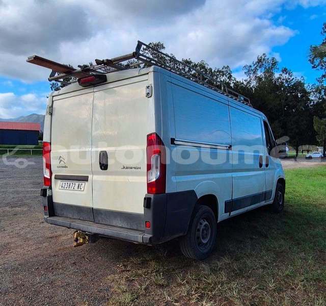 Big with watermark citroen jumper sud noumea 5092