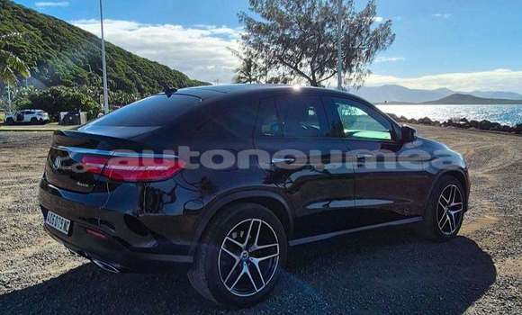 Acheter Occasion Voiture Mercedes-Benz GLE Bleu à Noumea, Sud Acheter Occasion Voiture Mercedes-Benz GLE Bleu à Noumea, Sud