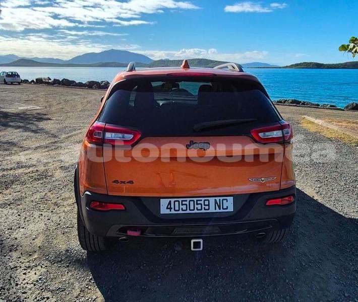 Big with watermark jeep cherokee sud noumea 5094