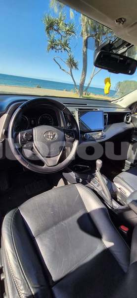 Big with watermark toyota rav4 sud noumea 5095