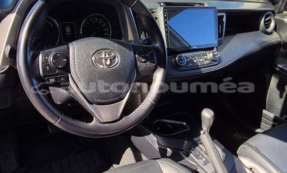 Acheter Occasion Voiture Toyota RAV4 Blanc à Noumea, Sud Acheter Occasion Voiture Toyota RAV4 Blanc à Noumea, Sud