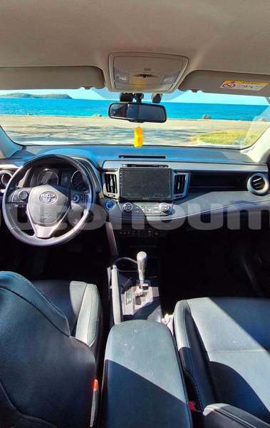 Big with watermark toyota rav4 sud noumea 5095