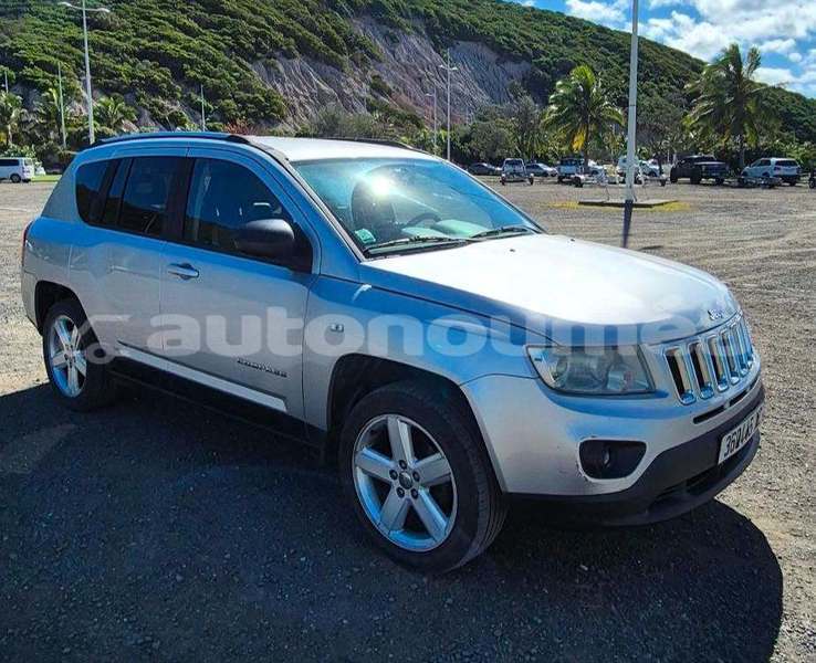 Big with watermark jeep compass sud noumea 5096