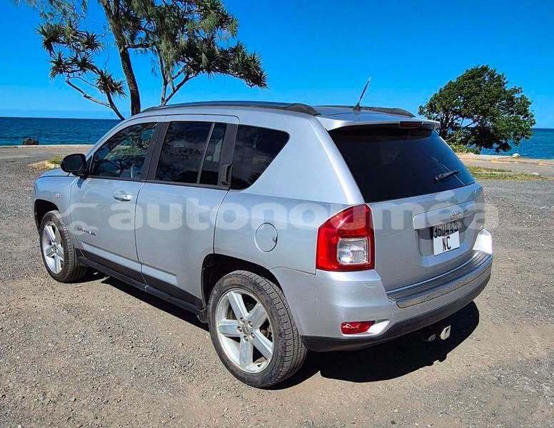 Big with watermark jeep compass sud noumea 5096