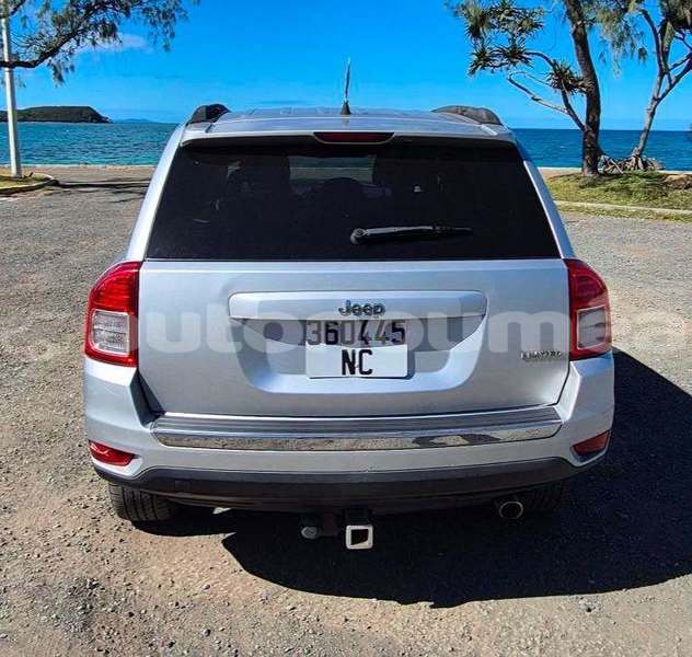 Big with watermark jeep compass sud noumea 5096