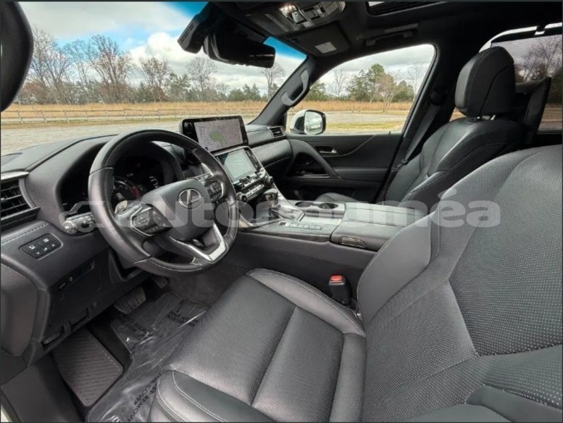 Big with watermark lexus lx sud moindou 5102