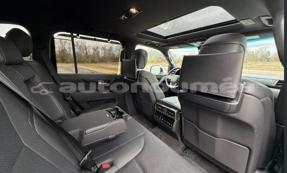 Acheter Occasion Voiture Lexus LX Blanc à Moindou, Sud Acheter Occasion Voiture Lexus LX Blanc à Moindou, Sud