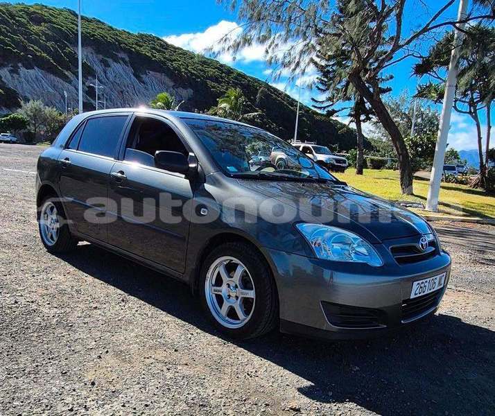 Big with watermark toyota corolla sud noumea 5103