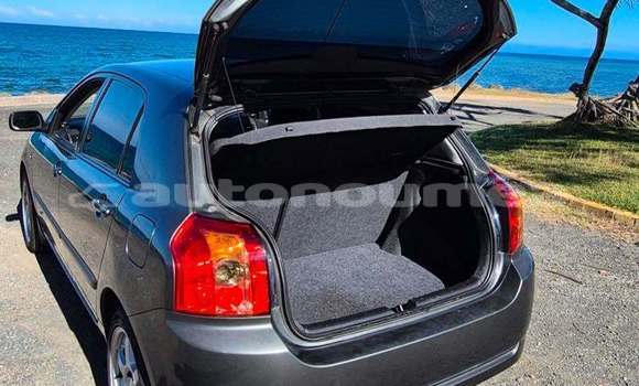 Buy Used Toyota Corolla Silver Car in Noumea in Sud Buy Used Toyota Corolla Silver Car in Noumea in Sud
