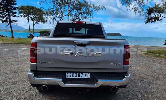 Buy Used Dodge RAM Silver Car in Noumea in Sud Buy Used Dodge RAM Silver Car in Noumea in Sud