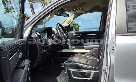 Buy Used Dodge RAM Silver Car in Noumea in Sud Buy Used Dodge RAM Silver Car in Noumea in Sud