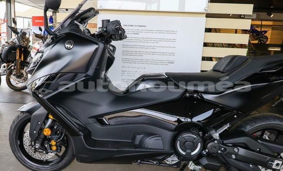 Acheter Neuf Moto Yamaha TMAX Bleu à Bourail, Sud Acheter Neuf Moto Yamaha TMAX Bleu à Bourail, Sud