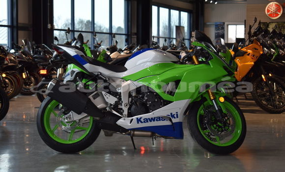 Acheter Neuf Moto Yamaha TMAX Bleu à Bourail, Sud Acheter Neuf Moto Yamaha TMAX Bleu à Bourail, Sud