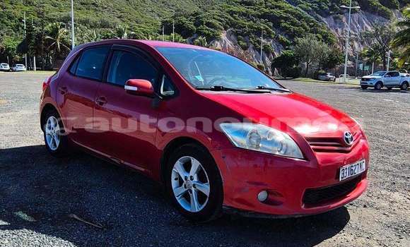 Acheter Occasion Voiture Toyota Auris Rouge à Noumea, Sud