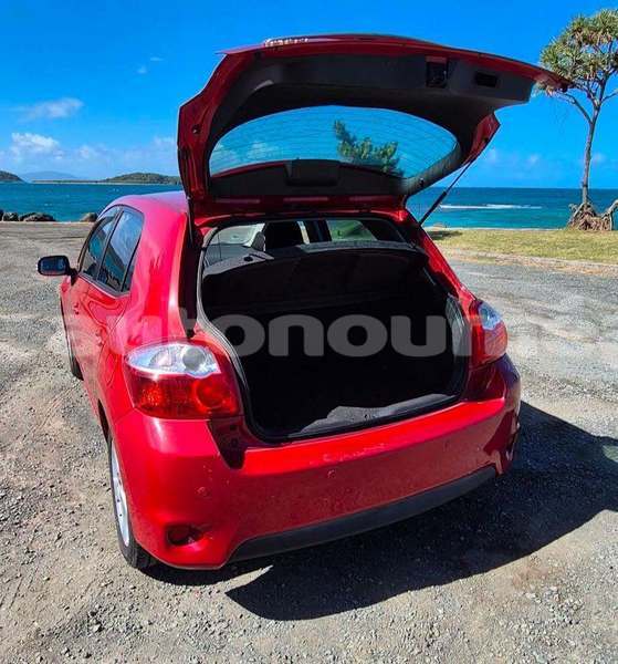 Big with watermark toyota auris sud noumea 5113