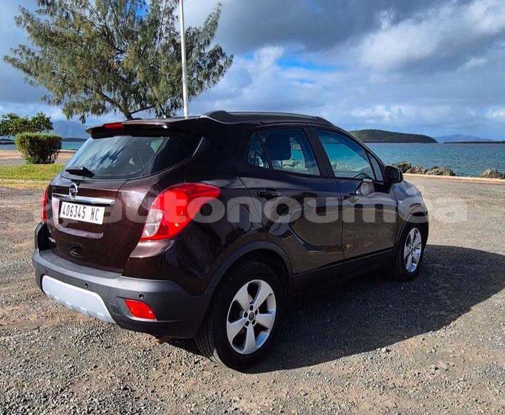 Big with watermark opel mokka sud noumea 5125