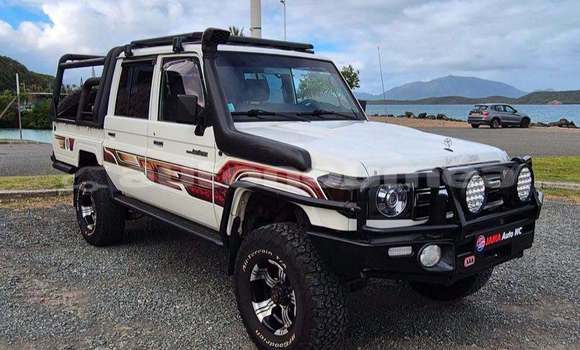 Acheter Occasion Voiture Toyota Land Cruiser Beige à Noumea, Sud