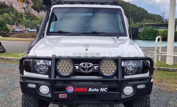 Acheter Occasion Voiture Toyota Land Cruiser Beige à Noumea, Sud Acheter Occasion Voiture Toyota Land Cruiser Beige à Noumea, Sud