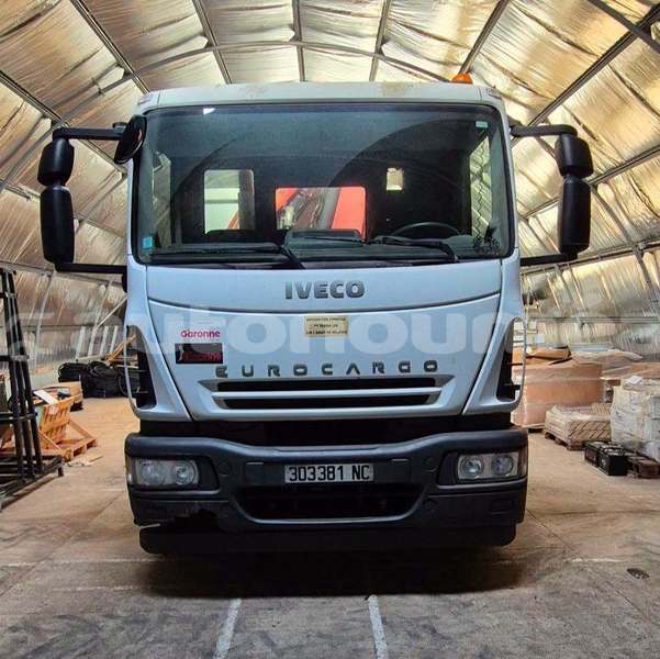 Big with watermark iveco cargo sud noumea 5129