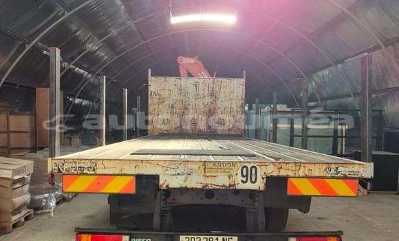 Acheter Occasion Utilitaire Iveco Cargo Blanc à Noumea, Sud Acheter Occasion Utilitaire Iveco Cargo Blanc à Noumea, Sud