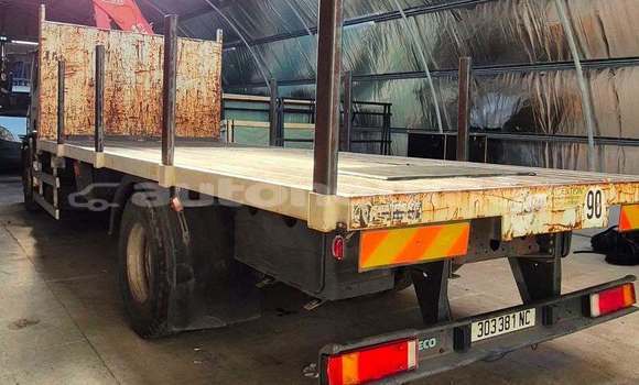 Acheter Occasion Utilitaire Iveco Cargo Blanc à Noumea, Sud Acheter Occasion Utilitaire Iveco Cargo Blanc à Noumea, Sud