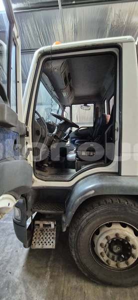Big with watermark iveco cargo sud noumea 5129