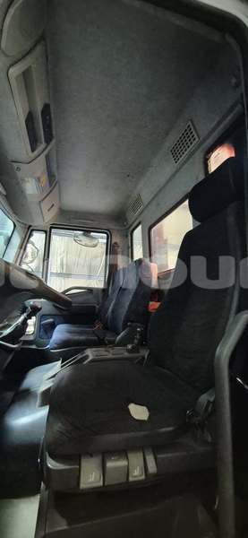 Big with watermark iveco cargo sud noumea 5129