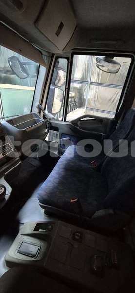 Big with watermark iveco cargo sud noumea 5129