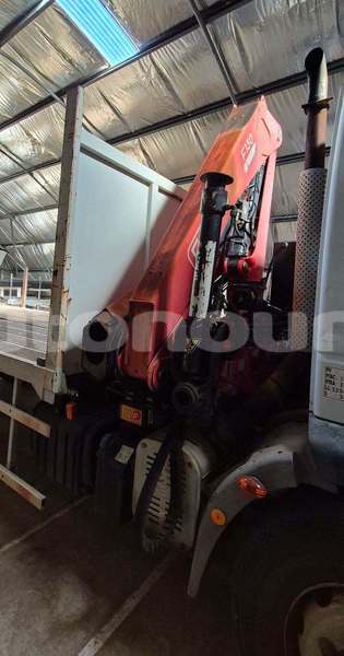 Big with watermark iveco cargo sud noumea 5129